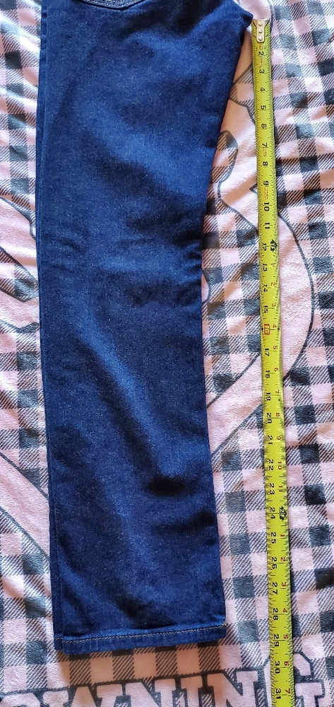 Levis - Picture 6 of 6